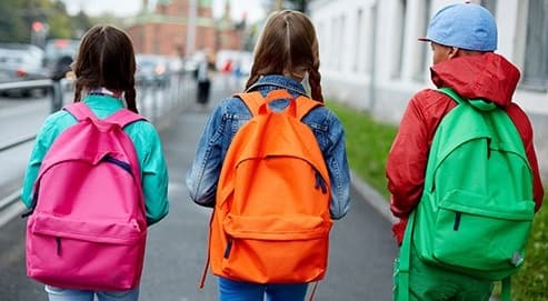 آسیب به ستون فقرات با حمل کردن کوله پشتی یا کیف دستی به صورت نامناسب